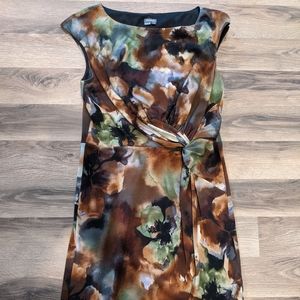 Cute stretchy sleeveless dress, size 8